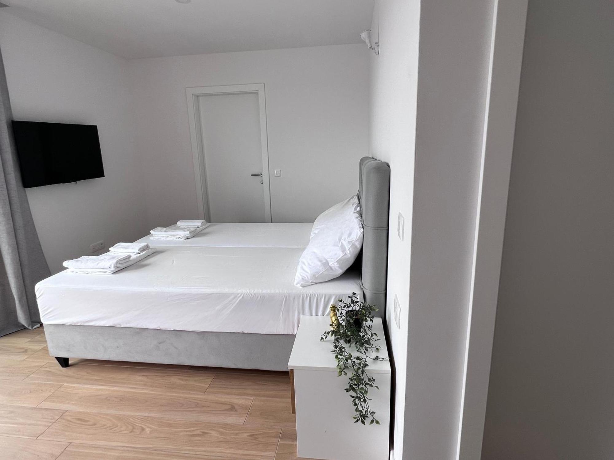 Boutique Hotel Ivy'Z โนวาลยา ภายนอก รูปภาพ